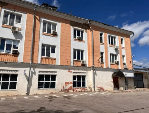 Цена на бывший автокомбинат АО «Почта России» на севере Москвы скорректирована