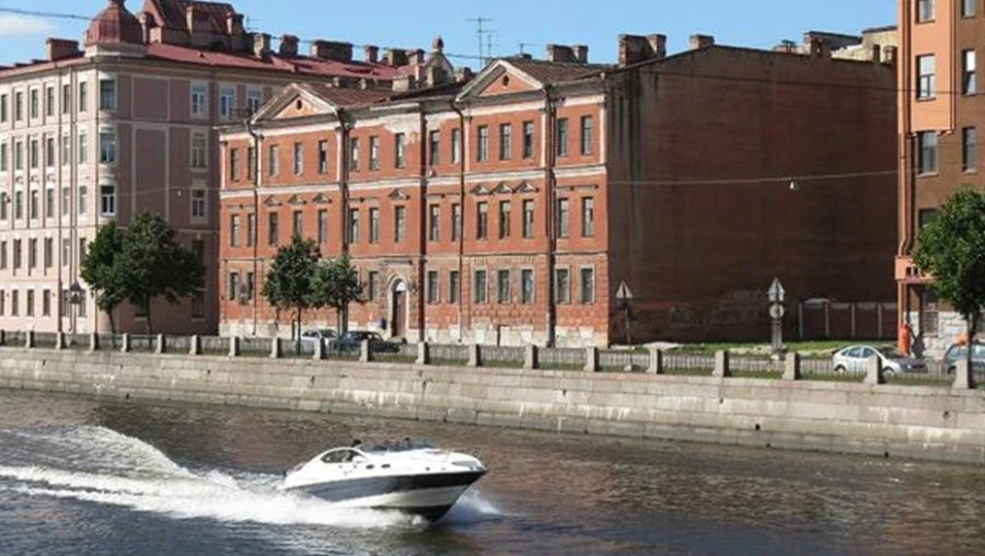 Продажи недвижимости в Петербурге растут на фоне падения в Москве