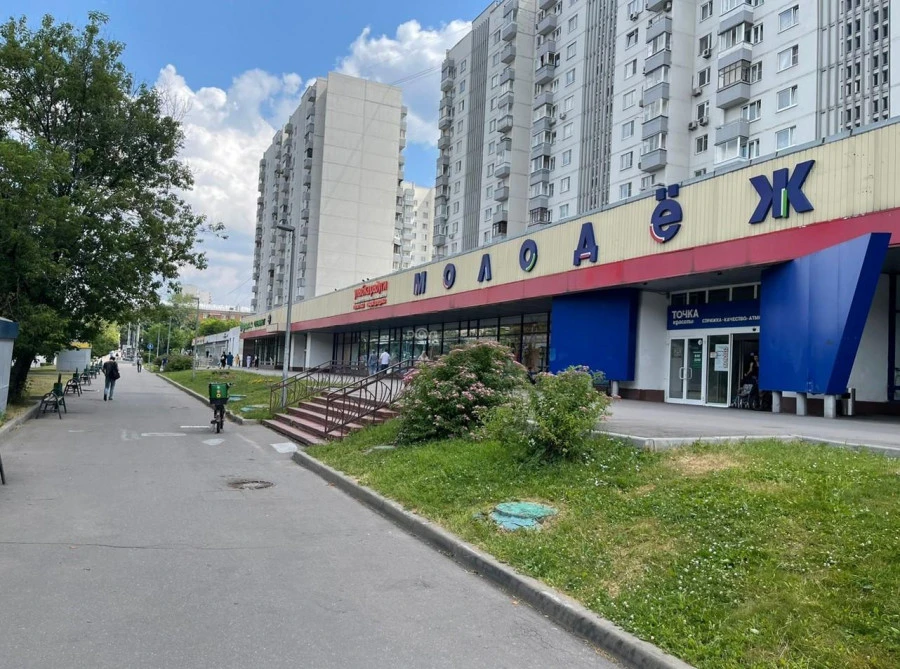 Универмаг «Молодежный» будет продан на торгах