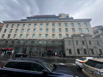 Продажа недвижимого имущества (21 апартамент и 50 машиномест) в ЦАО, Москва