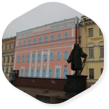 На торги выставлены помещения КИО в особняке Черкасского на Университетской набережной