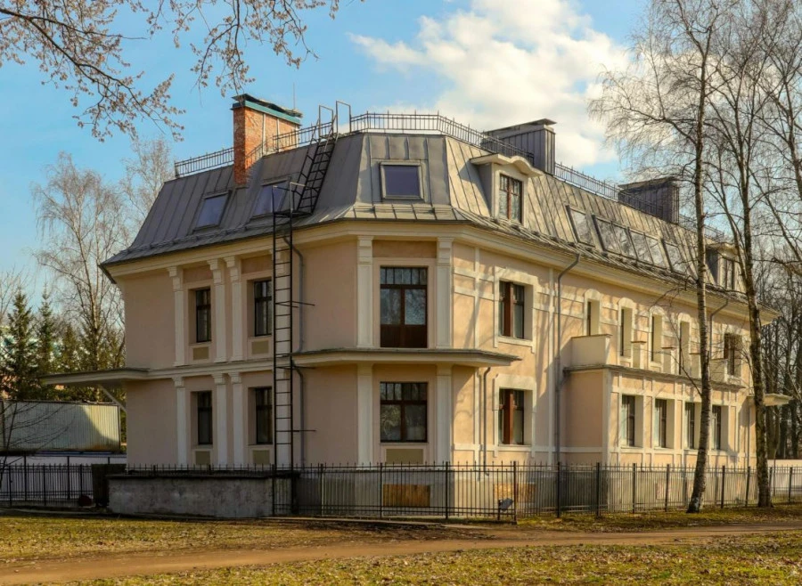 Особняк на Каменном острове в Петербурге будет продан на торгах РАД