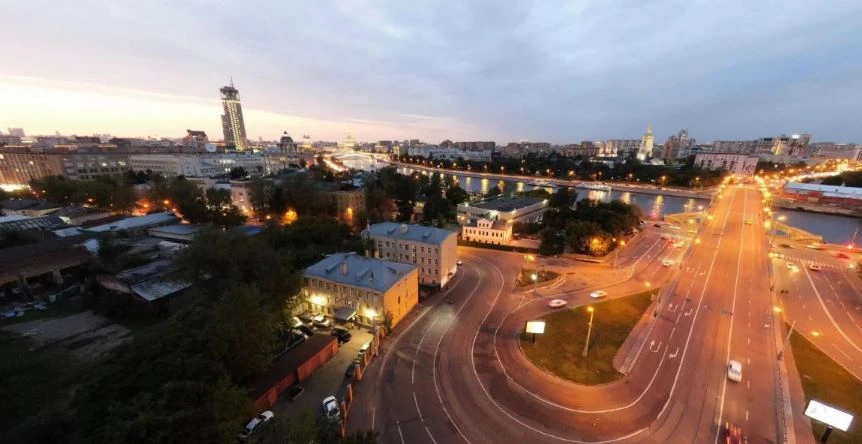 Сбор предложений на покупку имущественного комплекса в центре Москвы