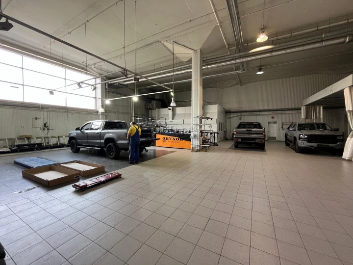 Продажа доли в размере 100% уставного капитала одного из самых крупных Дилерских автоцентров в Москве и МО ГК «Обухов» Домодедово, вдоль трассы А-105, ведущей в аэропорт «Домодедово» с готовой инфраструктурой и наработанной сетью поставщиков