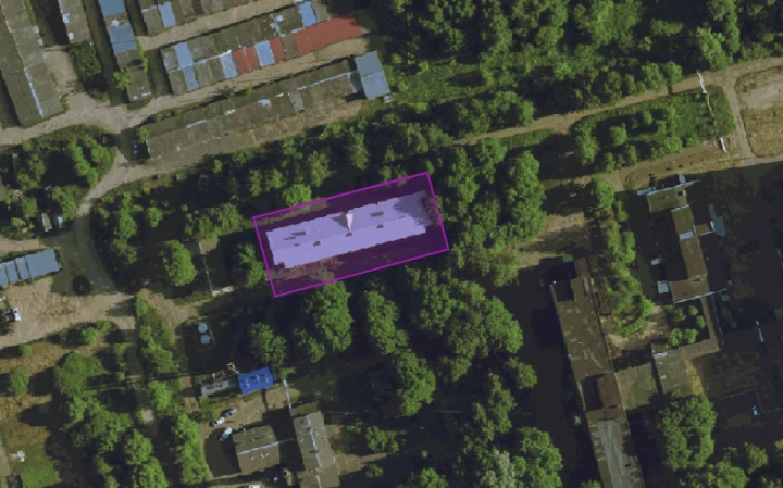 Объект незавершенного строительства, площадь: 729,3 кв.м с земельным участком 1 800 кв.м : Ярославская область, г. Углич, ул. Северная, д. 7, с земельным участком