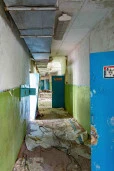 Имущественный комплекс в составе которого 3 здания общей площадью 1 669,3 кв.м. и земельный участок площадью 15 131 кв.м. в д. Ясенок Липецкой области