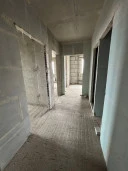 Жилое помещение (квартира), пл. 68,8 кв. м., эт.5, кад. номер: 50:49:0010103:2313, адрес: МО, г. Звенигород, кв-л Маяковского, д. 19а, кв. 17. В соответствии с выпиской из домовой книги от 13.04.2026, зарегистрированные лица отсутствуют.