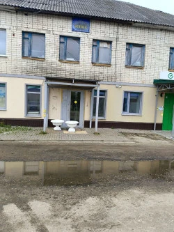 Нежилые помещения 1-го этажа   площадью 79,8 кв.м (продажа 798/1489 доли от площади 148,9 кв.м) по адресу: Костромская область, Межевской район, с. Георгиевское, ул. Колхозная, д.6