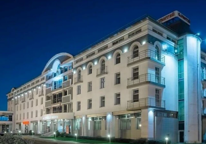 Гостиница 4* в  г. Ярославле, на Московском пр-те, д. 10/15, с земельным участком