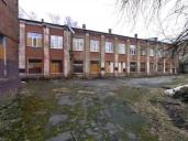 Здание бывш. больницы,  площадью 1928 кв. м, земельный участок, площадью 8721 кв. м, движимое имущество: г. Ярославль, ул. 8 Марта, д. 5