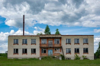 Земельный участок площадью 4581 кв.м. и здание площадью 906,6 кв. м., расположенные по адресу: Нижегородская область, р-н Вознесенский, с. Благодатовка, ул. Первомайская, д.23