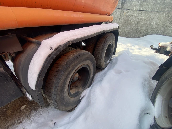 Полуприцеп-цистерна 964841, 2015 года выпуска, VIN X8A964841F0000002, Адрес: г. Казань, ул. Автосервисная, д. 6.