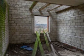 Объект незавершенного строительства 184,6 кв.м. (степень готовности 70%) и земельный участок 2 990 кв.м. в Орловской области, муниципальный район Кромской, с.п. Гостомльское, п. Шоссе