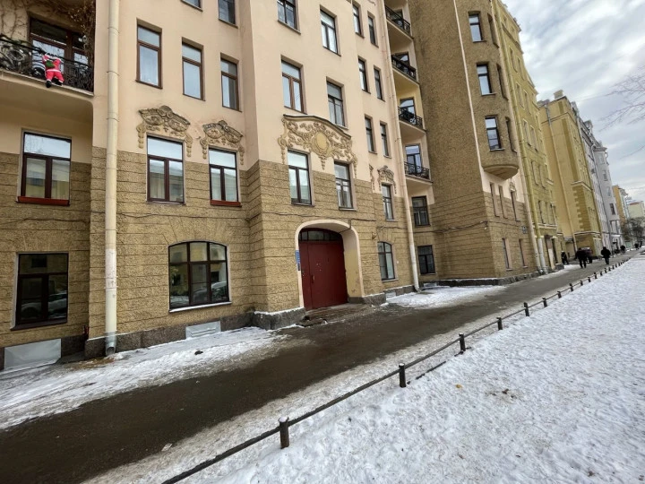 Помещение 55,9 кв.м, ст.м "Горный институт"