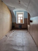 Имущественный комплекс в составе, которого: земельный участок, общей площадью 5 583 кв.м., кадастровый номер: 48:11:0470166:12, 2 здания и 2 сооружения, в т.ч. здание объекта культурного наследия «Здание торгового техникума», конец XVIII-начало XIX в.