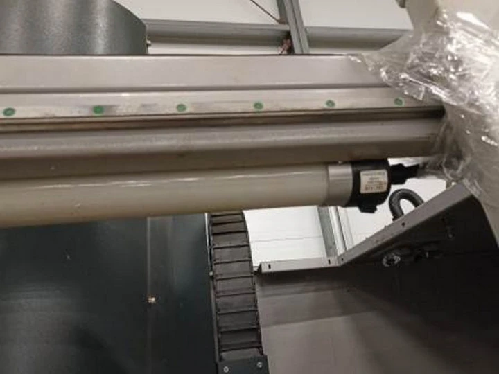 Вертикальный фрезерный обрабатывающий центр с ЧПУ ETASIS VL-1200, 2022, Идентификационный номер: 20220598, принадлежащий Продавцу на праве собственности, что подтверждается Договором купли-продажи № ОВ/Ф-287384-02-01-С-01 от 04.05.2023 г.