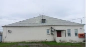 Нежилые помещения, общей площадью 188,2 кв. м, ; доля 1156/1700 в праве общей долевой собственности на земельный участок , общей площадью 1 700 кв. м, расположенные по адресу: Курганская область, с. Звериноголовское, ул. Октябрьская, д. 40.