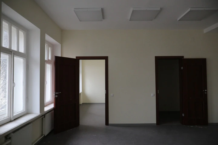 Право аренды помещения площадью 358 кв. м в Апраксином дворе