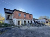 Нежилое здание пл. 7 кв.м, кад. номер: 52:18:0080221:6; нежилое здание пл. 85,7 кв.м, кад. номер: 52:18:0080221:7; нежилое здание площ. 481,6 кв.м, кад. номер: 52:18:0080221:8, по адресу: г. Нижний Новгород, Приокский р-н, ул. Нижне-Валдайская, д. 32.