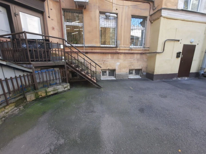 Нежилое помещение 223,4 кв.м. у Московского вокзала