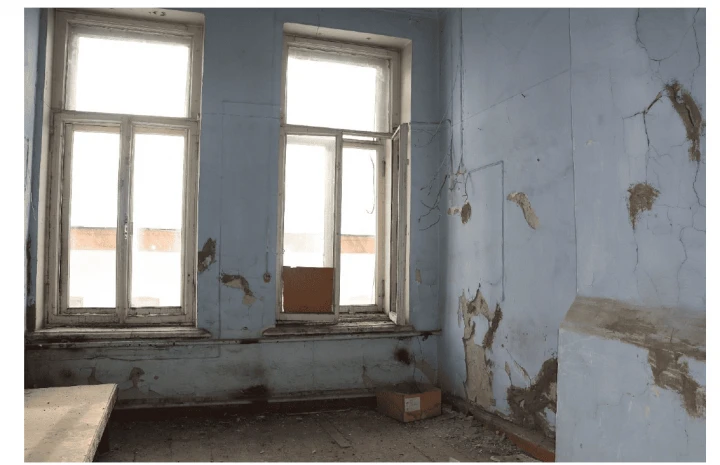 Продается нежилое здание «Дом Бородкина», 646,1 кв. м,  г. Енисейск, ул. Ленина, дом 99