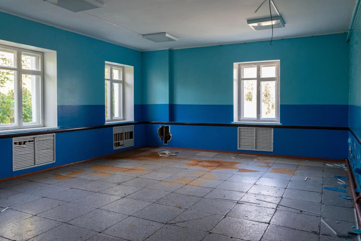 Имущественный комплекс (школа-интернат) с земельным участком, 34 313 кв.м.
