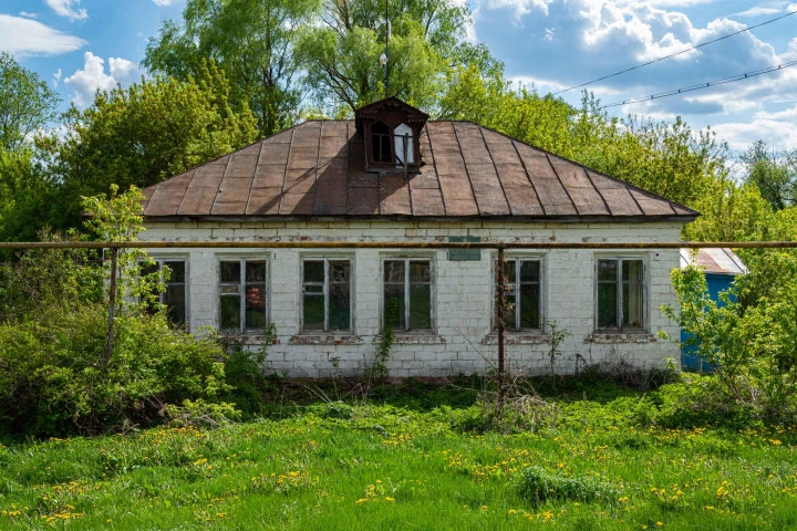 Нежилое здание,  пл.74,3 кв. м, количество этажей: 1, кадастровый номер 52:44:0900012:1005 и зем. участок пл. 545+/-16 кв.м., кадастровый номер: 52:44:0900012:267, по адресу:  Нижегородская область, Бутурлинский р-н, с. Борнуково, ул. Центральная, д. 31А