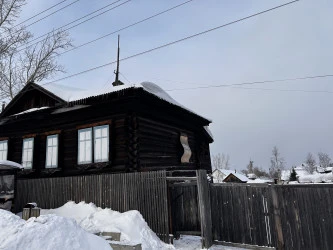 Продается нежилое здание, 144 кв. м и Земельный участок , 1 129 кв. м, г. Енисейск, ул. Рабоче-Крестьянская, дом 94