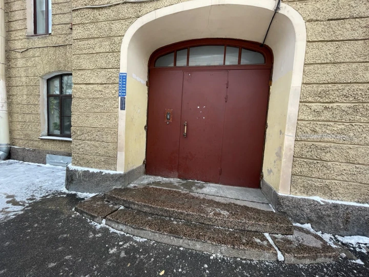 Помещение 55,9 кв.м, ст.м "Горный институт"