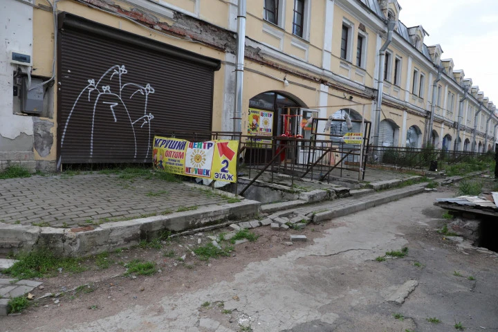 Право аренды помещения площадью 80 кв. м в Апраксином дворе