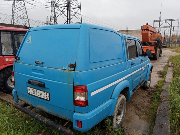 Автомобиль UAZ PICKUP