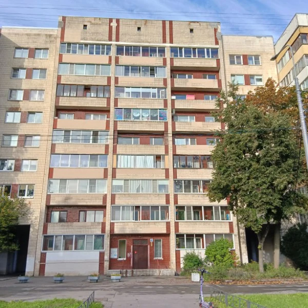 Нежилое помещение 10,3 кв.м. на Партизана Германа