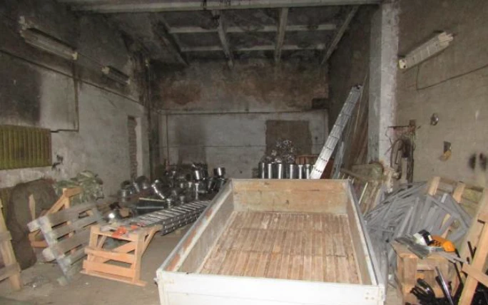 Здание гаражей общ.пл. 474,5 кв.м с земельным участком 1 500 кв.м: Ярославская область, р-н Переславский, с. Купанское, ул. Депутатская, д. 27
