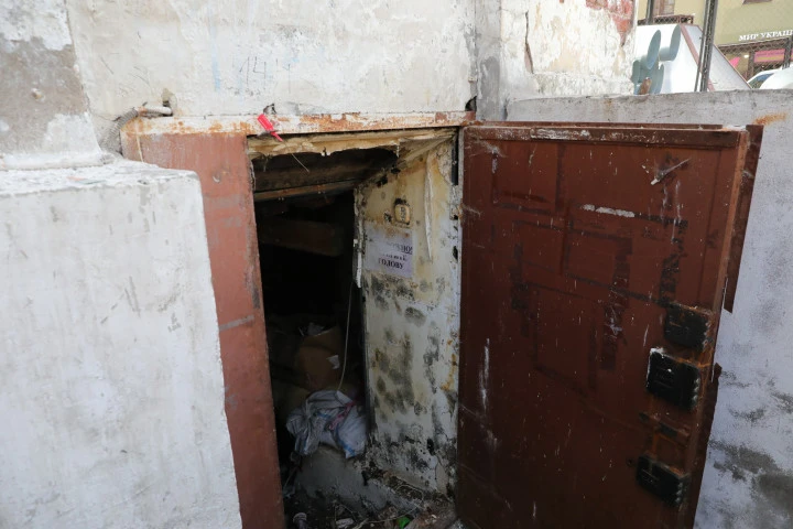 Право аренды помещения площадью 219,9 кв. м в Апраксином дворе