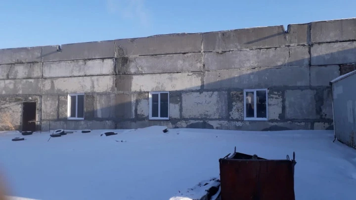 Нежилое помещение, площадью 564 кв.м., кадастровый номер: 54:19:164801:435. Нежилое помещение, площадью 68,4 кв.м., кадастровый номер: 54:19:164801:436. Новосибирская область, Новосибирский район, поселок Двуречье, улица Пархоменко, 30.