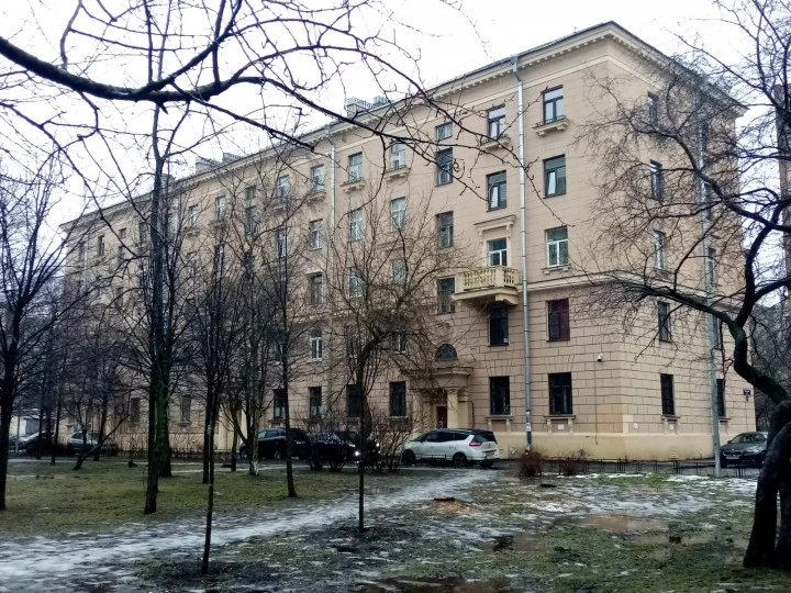 Нежилое помещение 84 кв.м. у ст.м. "Горный институт"