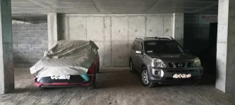 Помещение - 16,5 кв. м, адрес: РФ, Самарская обл., г. Самара, Промышленный р-он, ул. Губанова, д. 9, гаражное место 3-29, этаж 3, кадастровый номер 63:01:0708002:4580, ограничения и обременения: ведется работа по освобождению от имущества третьих лиц