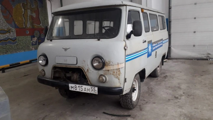 Специальное пассажирское УАЗ 22069-04
