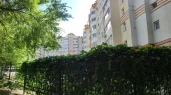 Квартира - 176,7 кв. м, адрес: г. Хабаровск, Центральный, ул. Комсомольская, д. 104, кв. 83, 3 - комнатная, 6 этаж, кадастровый номер 27:23:0030120:1181. Доступ к объекту отсутствует.
