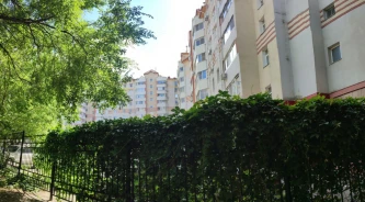 Квартира - 176,7 кв. м, адрес: г. Хабаровск, Центральный, ул. Комсомольская, д. 104, кв. 83, 3 - комнатная, 6 этаж, кадастровый номер 27:23:0030120:1181. Доступ к объекту отсутствует.
