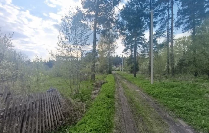Нежилое здание, площадь 125,6 кв.м с земельным участком площадью 2190 кв.м,: Ярославская область, Угличский район, г. Углич, п. Мебельщиков, д. 19