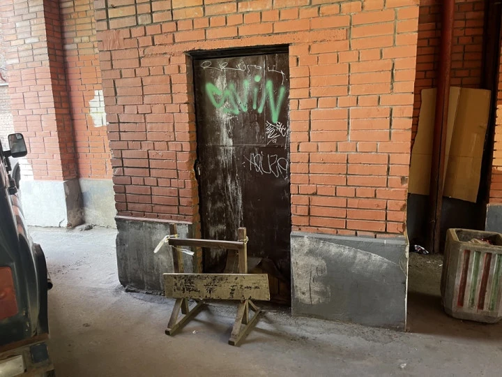 Кладовка 1,6 кв.м у м. "Василеостровская"