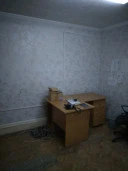 Административное здание , общей площадью 140,7 кв. м., с земельным участком, общей площадью 1 200 +/- 24,25  кв. м.  расположенный по адресу: Ханты-Мансийский автономный округ - Югра, Октябрьский район, пгт Октябрьское, ул. Светлая, д. 6