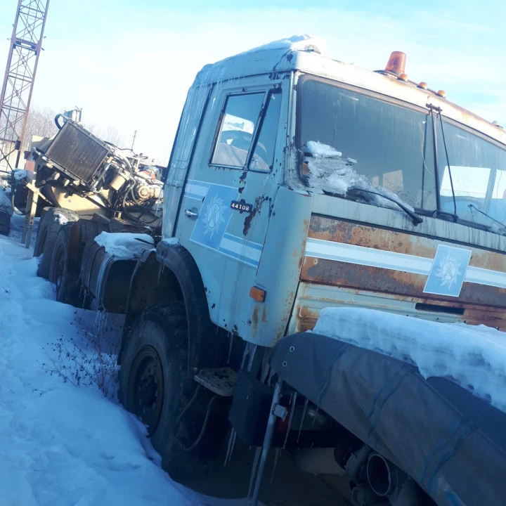 Тягач седельный Камаз 44108-10