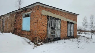 Производственное здание 825,3 кв.м, земельный участок 3051 кв.м по адресу: Российская Федерация, Республика Коми, муниципальный округ Княжпогостский, город Емва, улица Совхозная, дом 12а