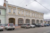 Здание ОКН "Торговый дом Вахромеева", кон.XVIII в., нач.XX в., общей площадью: 1 197,5 кв. м, с земельным участком 911 кв. м, в центре Ярославля, на улице Андропова, д. 9/9