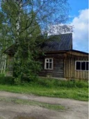 Здание 39,5 кв.м с земельным участком 657 кв.м по адресу: Ярославская область, Брейтовский р-н, д. Остряковка, д. 17