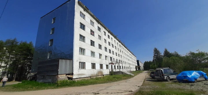 Продается нежилое помещение, общей площадью 168,5 кв. м,  Магаданская обл, пгт, Уптар, ул. Красноярская, дом 33