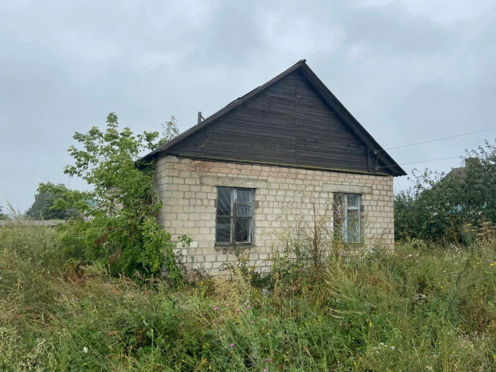Здание 62,5 кв.м и з/у 1125 кв.м, п. Успенский Орловской области