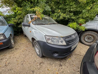Легковой автомобиль LADA GRANTA, 2013 года выпуска